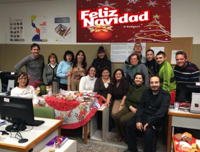 Los alumnos del CEPA &quot;Castillo de Almansa&quot; os desean ¡¡ FELIZ NAVIDAD !!